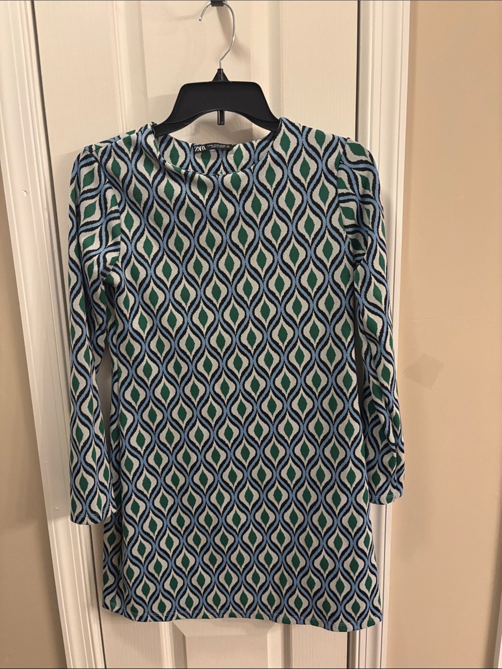Zara Blue & Green Geometric Long-Sleeve Shift Dress. Size Sm/M